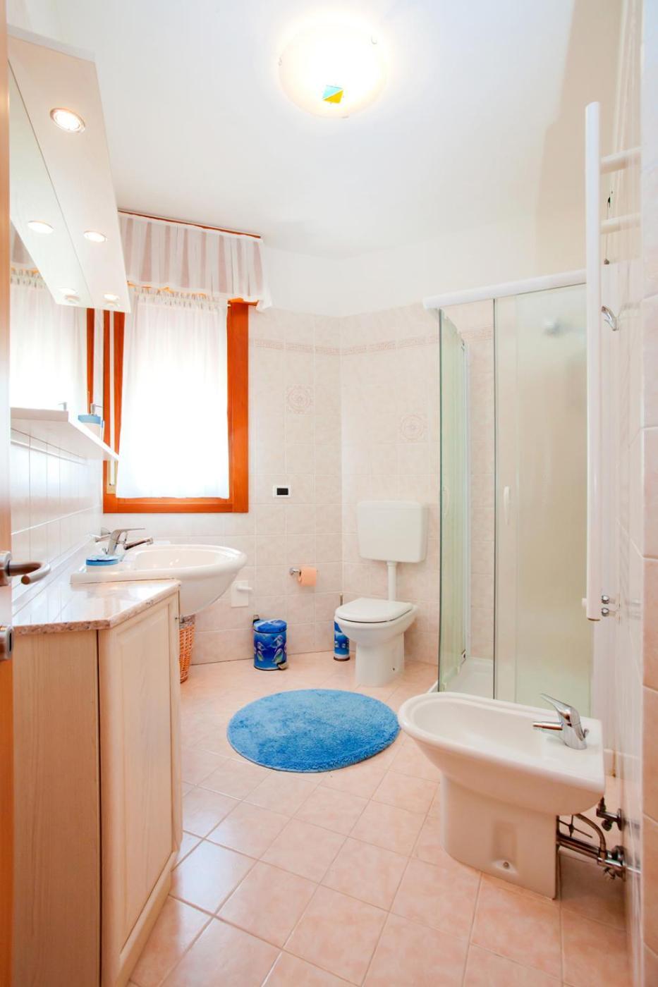 Residence Roberta Con Piscina - Agenzia Cocal Caorle Kültér fotó