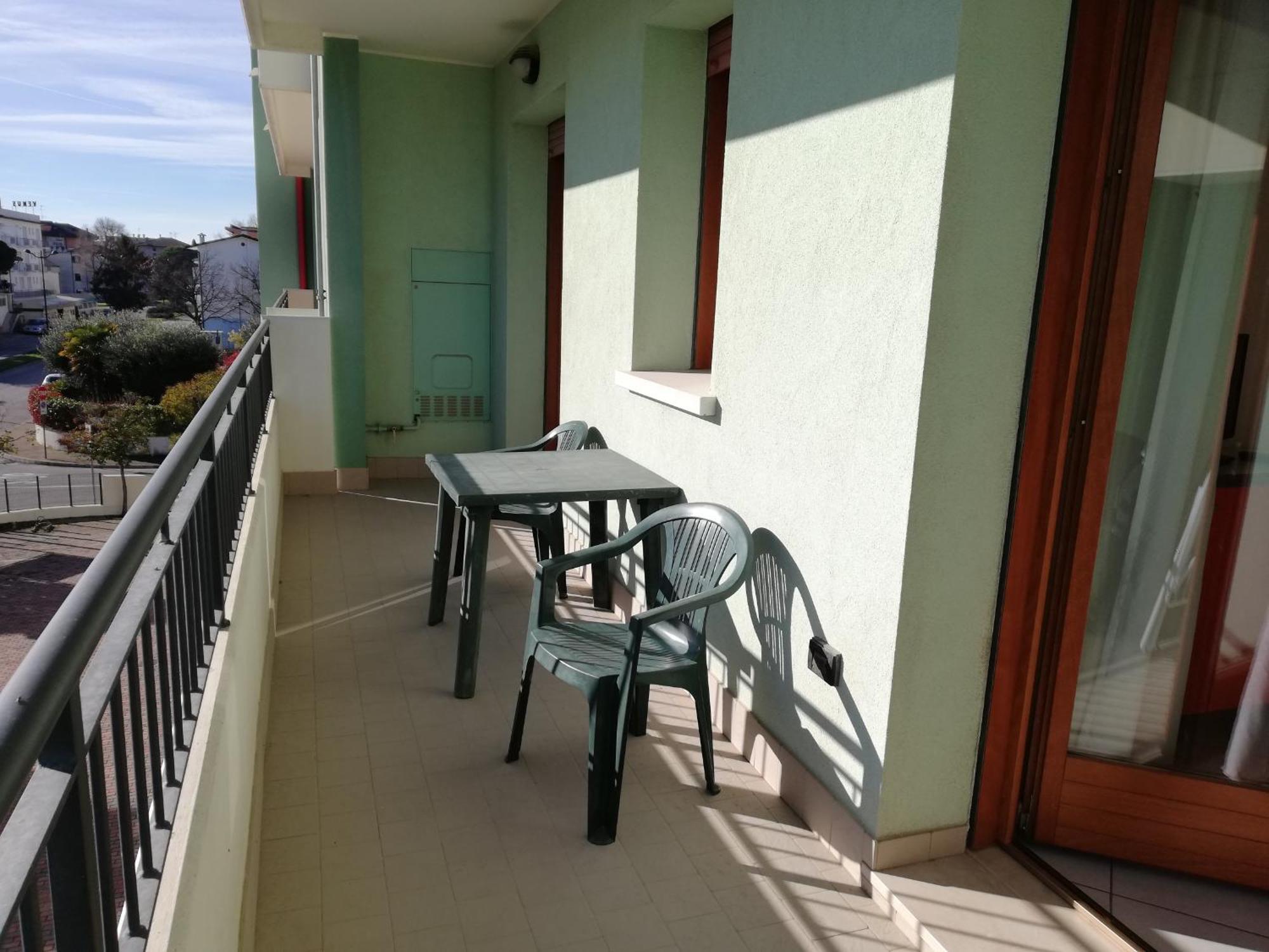 Residence Roberta Con Piscina - Agenzia Cocal Caorle Kültér fotó